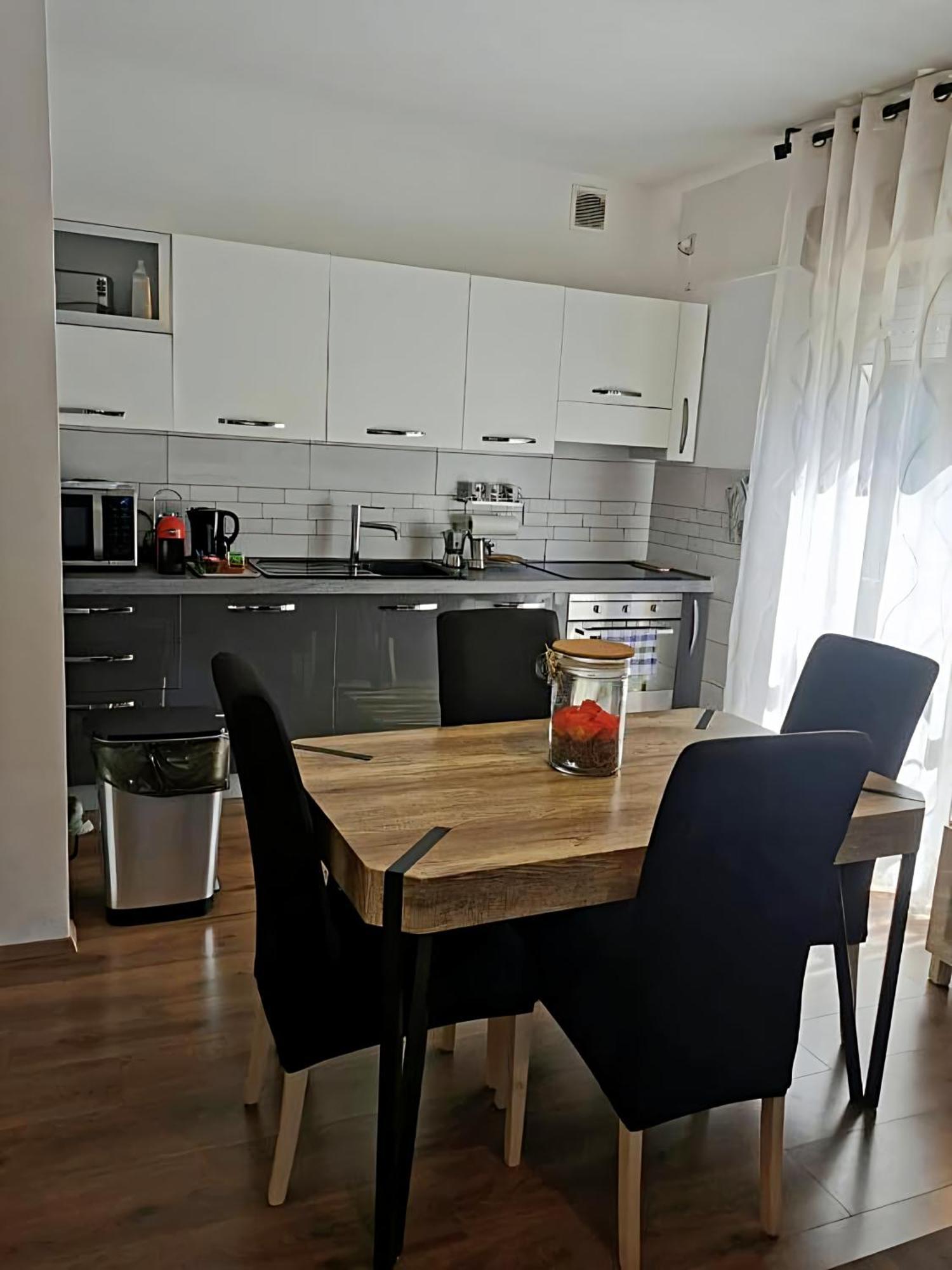 Gorizia Central Luxe Apartment 6 Posti Letto Bagian luar foto